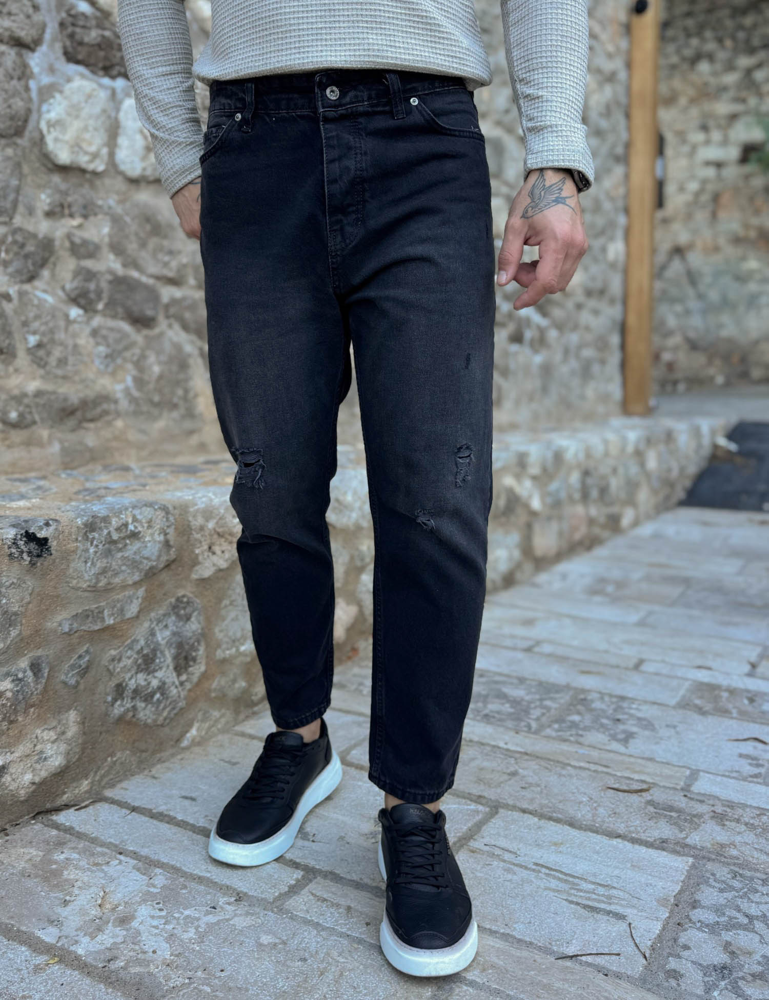 Ανδρικό μαύρο ξεβαμμένο loose τζιν πεντάτσεπο με φθορές WE2302 φωτογραφία